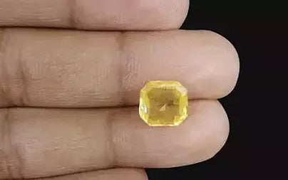Yellow Sapphire - 4.82 Carats (Pukhraj - 5.25 Ratti)