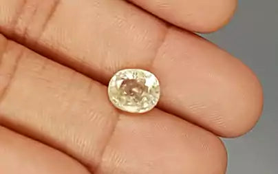 Yellow Sapphire - 3.70 Carats (Pukhraj - 4.03 Ratti)