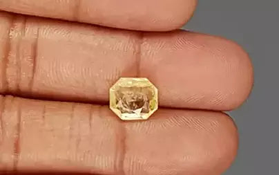 Yellow Sapphire - 4.00 Carats (Pukhraj - 4.36 Ratti)