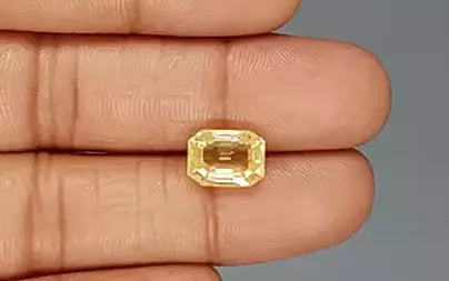 Yellow Sapphire - 5.14 Carats (Pukhraj - 5.60 Ratti)