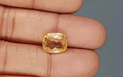 Yellow Sapphire - 6.01 Carats (Pukhraj - 6.55 Ratti)