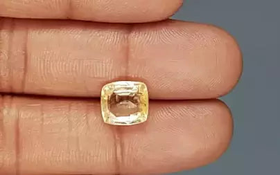Yellow Sapphire - 4.72 Carats (Pukhraj - 5.14 Ratti)