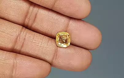 Yellow Sapphire - 4.02 Carats (Pukhraj - 4.38 Ratti)