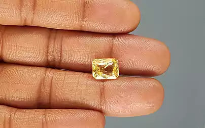 5.56 Carats Octagon Yellow Sapphire