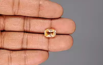 Yellow Sapphire - 5.01 Carats (Pukhraj - 5.46 Ratti)