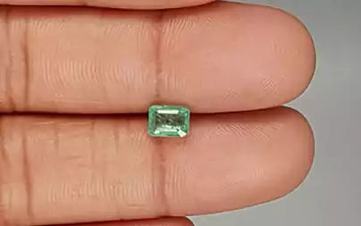 Emerald - 0.98 Carats (Panna - 1.07 Ratti)