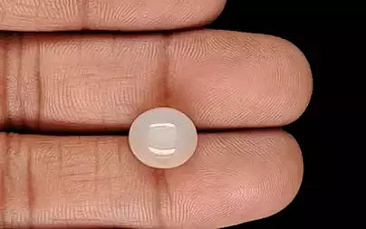 White Moonstone - 5.08 Carats