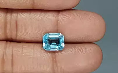 Blue Topaz - 4.68 Carats