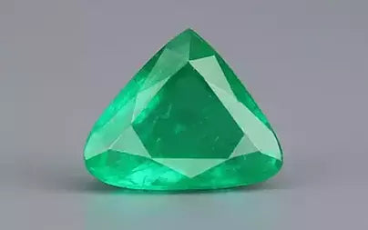 Emerald - 3.28 Carats (Panna - 3.58 Ratti)