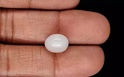 White Moonstone - 4.65 Carats