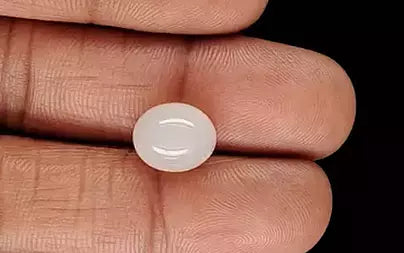 White Moonstone - 4.44 Carats