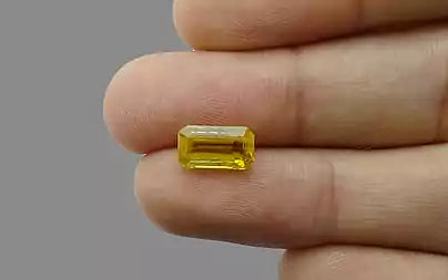 Yellow Sapphire - 3.23 Carats (Pukhraj - 3.52 Ratti)