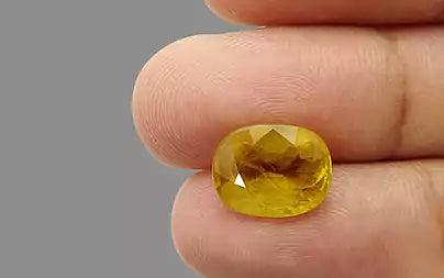Yellow Sapphire - 6.12 Carats (Pukhraj - 6.67 Ratti)