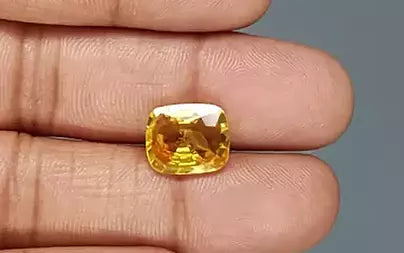Yellow Sapphire - 6.17 Carats (Pukhraj - 6.73 Ratti)