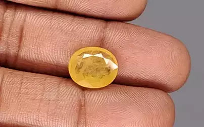 Yellow Sapphire - 6.07 Carats (Pukhraj - 6.62 Ratti)