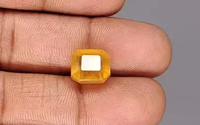 Yellow Sapphire - 9.40 Carats (Pukhraj - 10.25 Ratti)