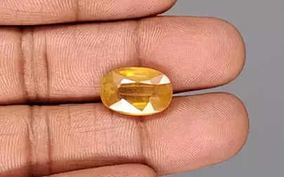 Yellow Sapphire - 10.33 Carats (Pukhraj - 11.26 Ratti)