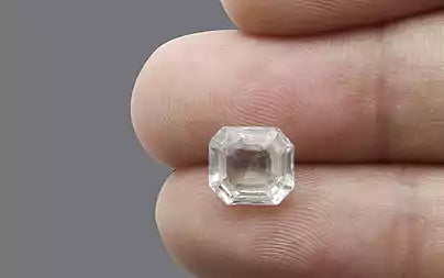 White Sapphire - 3.67 Carats (Safed Pukhraj - 4.00 Ratti)