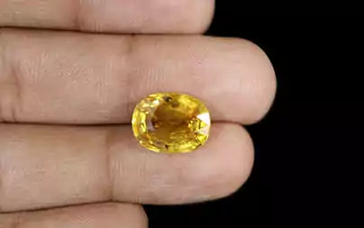 Yellow Sapphire - 8.34 Carats (Pukhraj - 9.09 Ratti)