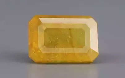 Yellow Sapphire - 6.35 Carats (Pukhraj - 6.92 Ratti)
