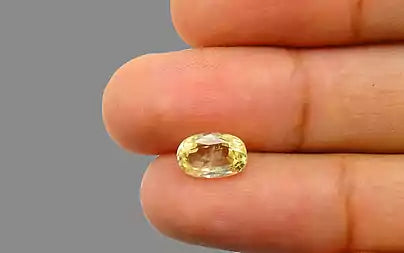Yellow Sapphire - 2.8 Carats (Pukhraj - 3.05 Ratti)