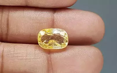 Yellow Topaz - 8.44 Carats