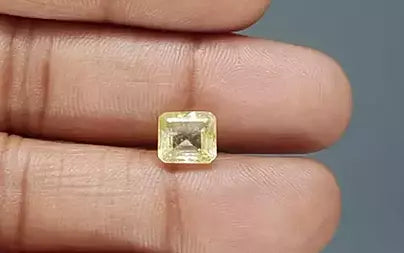 Yellow Topaz - 2.85 Carats