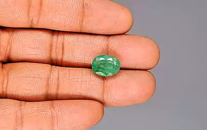 Emerald - 5.33 Carats (Panna - 5.81 Ratti)