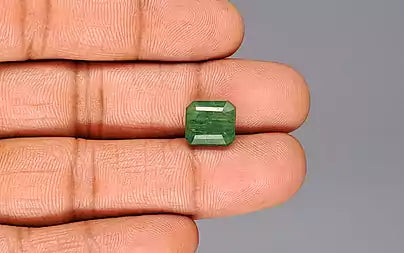 5.12 Carats Oval Emerald