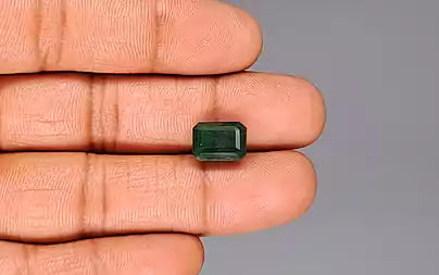 5.23 Carats Oval Emerald