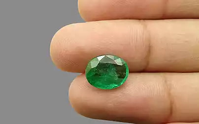 Emerald - 3.99 Carats (Panna - 4.35 Ratti)