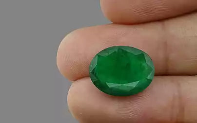 Emerald - 7.90 Carats (Panna - 8.61 Ratti)