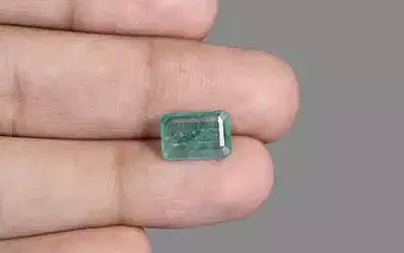 Emerald - 2.28 Carats (Panna - 2.49 Ratti)