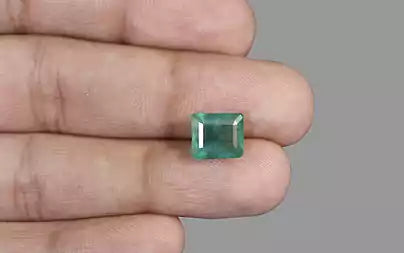 Emerald - 3.62 Carats (Panna - 3.95 Ratti)