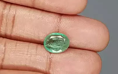 Emerald - 2.84 Carats (Panna - 3.10 Ratti)