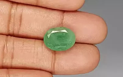 Emerald - 8.47 Carats (Panna - 9.23 Ratti)