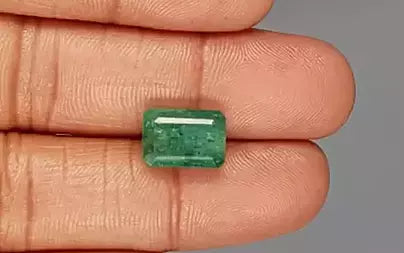 Emerald - 6.19 Carats (Panna - 6.75 Ratti)