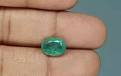 Emerald - 2.94 Carats (Panna - 3.20 Ratti)