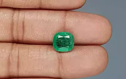 Emerald - 3.69 Carats (Panna - 4.02 Ratti)