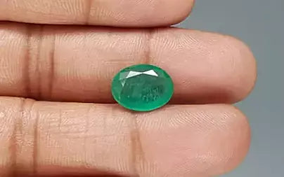 Emerald (Panna) - 4.25 Carats
