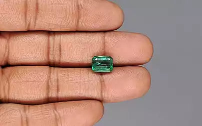 Emerald - 3.49 Carats (Panna - 3.80 Ratti)
