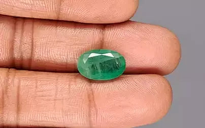Emerald - 4.52 Carats (Panna - 4.93 Ratti)