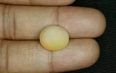 Opal - 7.03 Carats (Dudhiya Pathar - 7.66 Ratti)