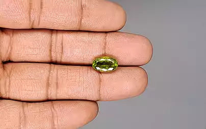 Peridot - 4.28 Carats
