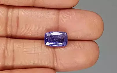 Tanzanite - 4.94 Carats