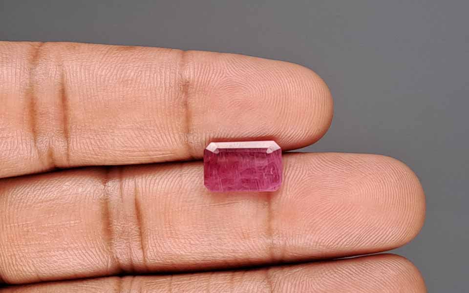 Ruby (Manik) Gemstone - 3.74 Carats