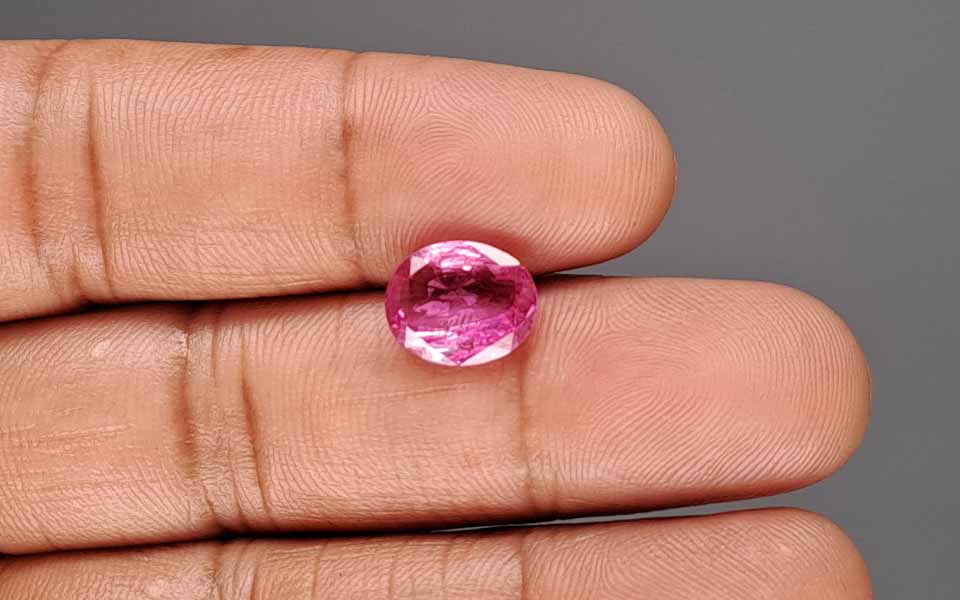 Ruby (Manik) Gemstone - 4.41 Carats
