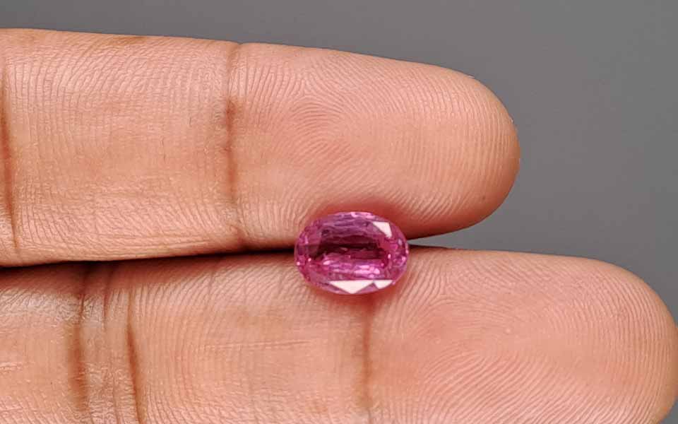 Ruby (Manik) Gemstone - 2.84 Carats