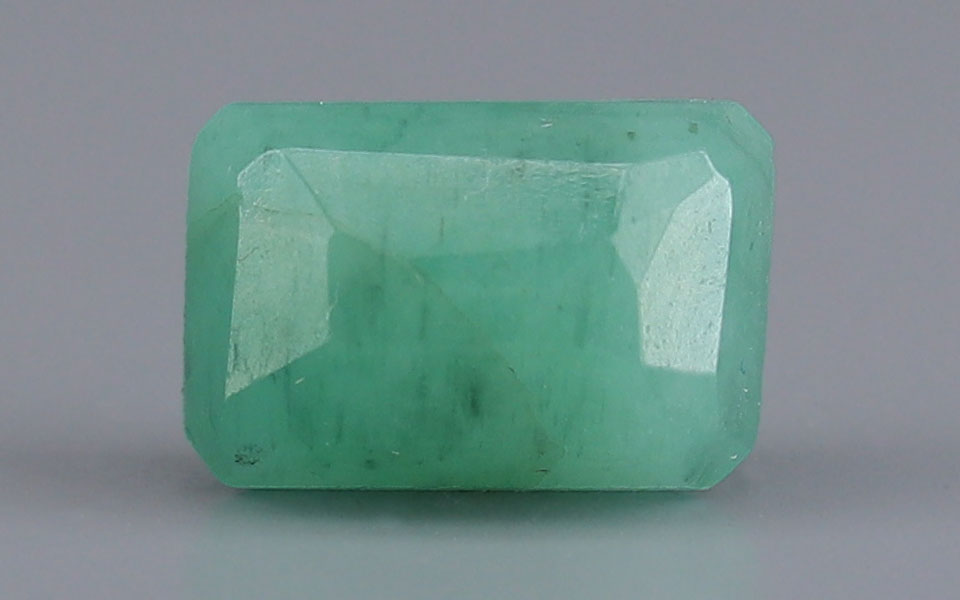 Emerald (Panna) Gemstone - 2.77 Carats