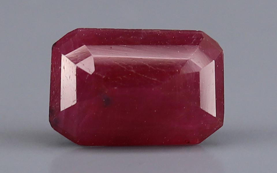 Ruby (Manik) Gemstone - 3.84 Carats
